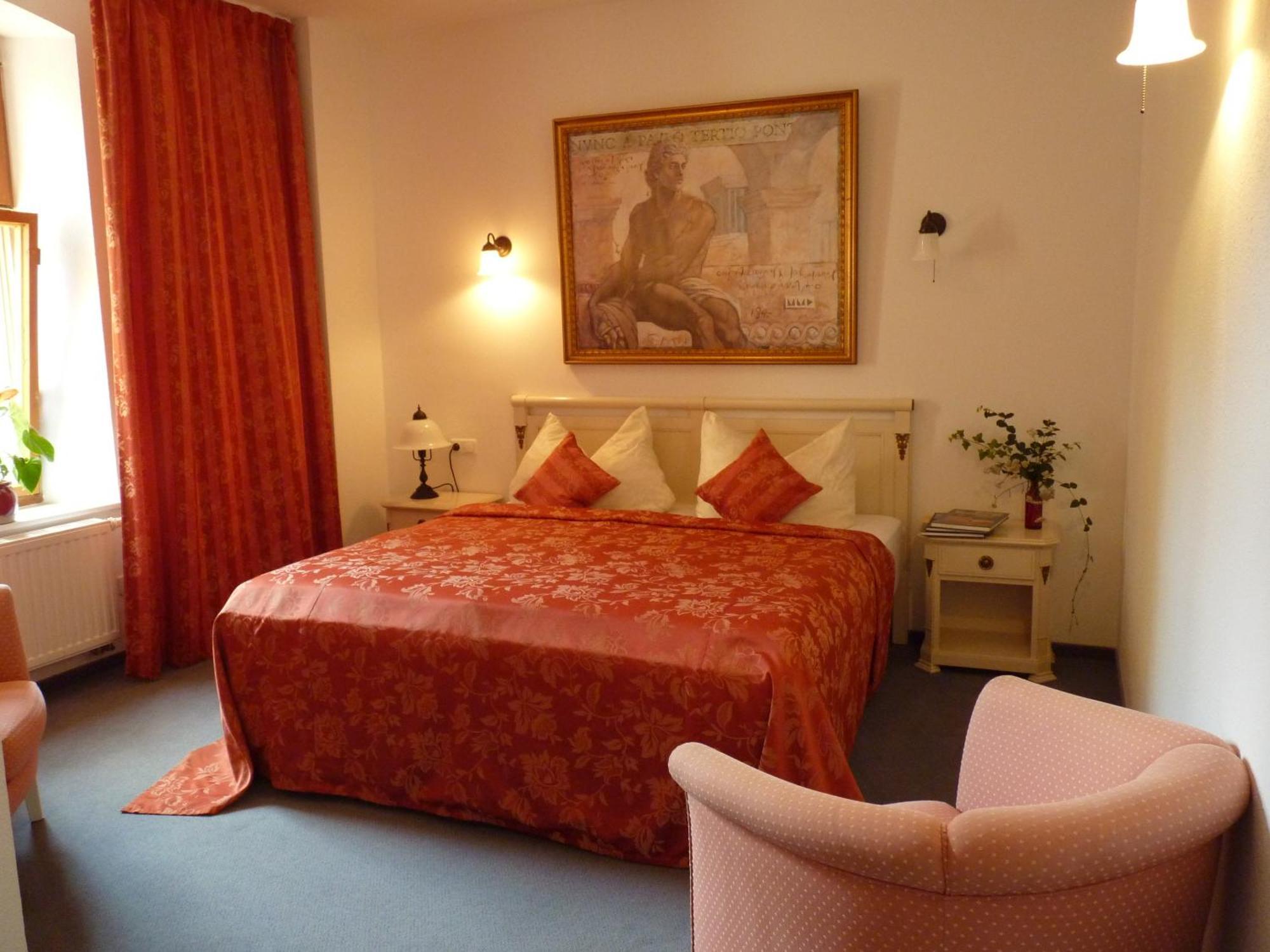 Hotel & Restaurant Schloss Weissenburg Uhlstädt Pokoj fotografie