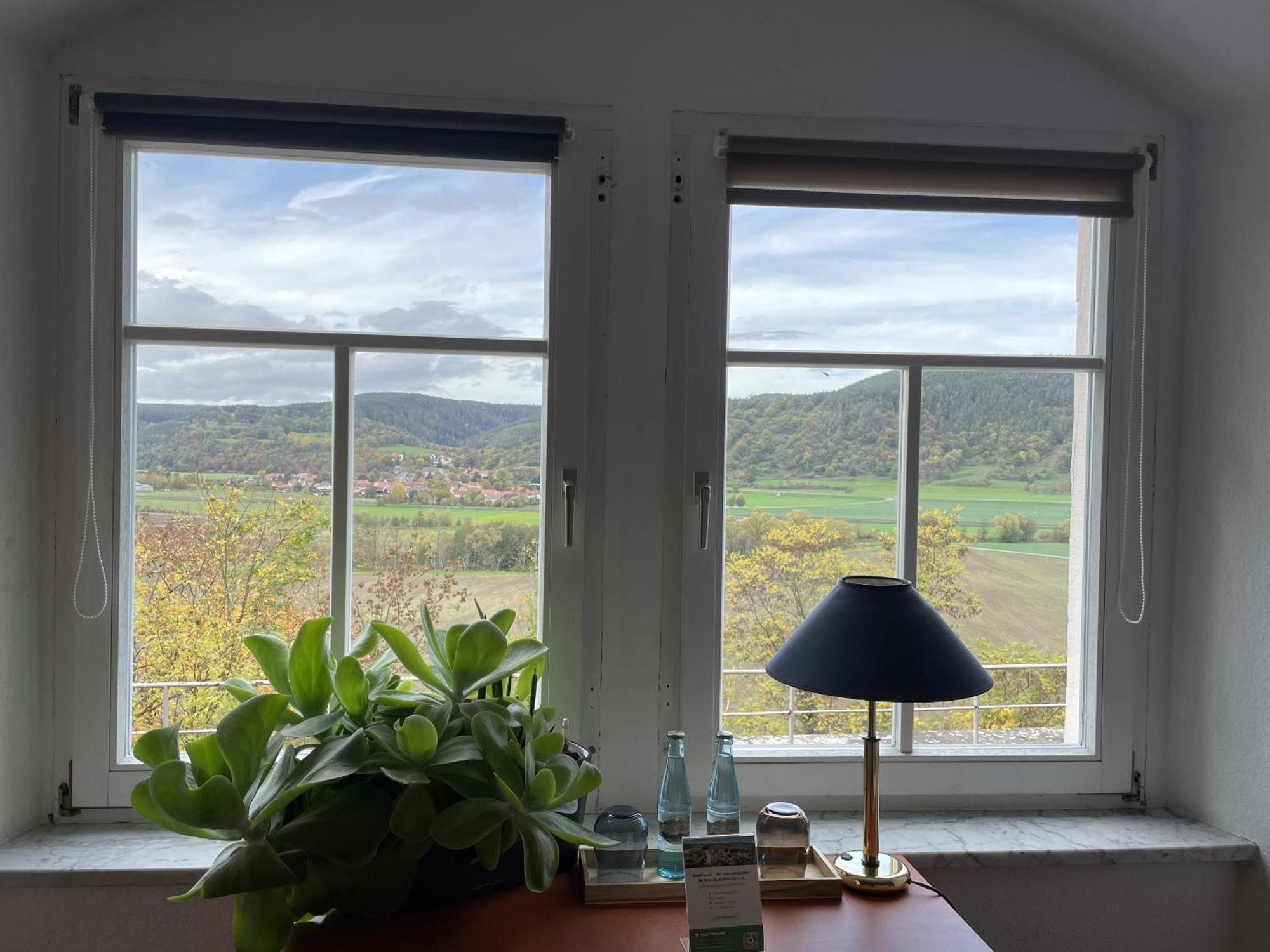 Hotel & Restaurant Schloss Weissenburg Uhlstädt Pokoj fotografie